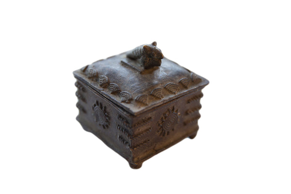Vintage African Bronze Decorative Giant Pouched Rat Box // ONH Item ab01184