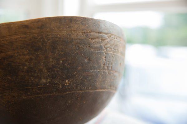 Vintage African Wooden Bowl // ONH Item ab01401 Image 1