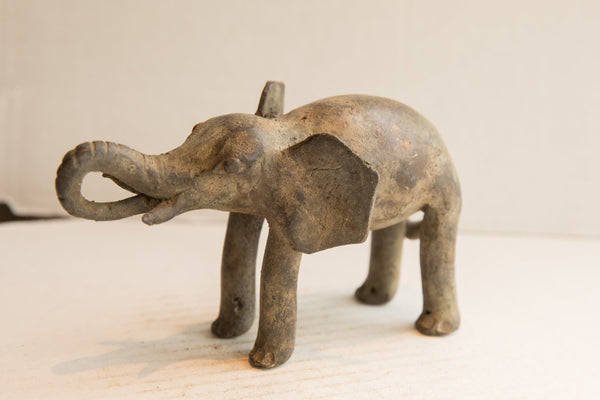 Vintage African Elephant Eating Sculpture // ONH Item ab01899 Image 1