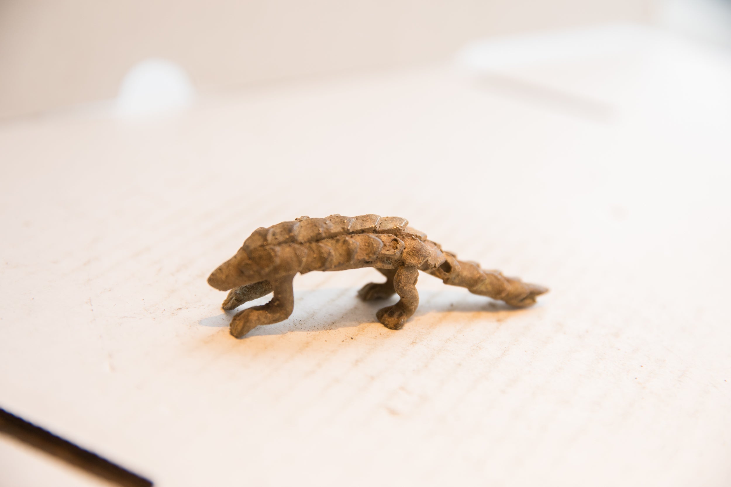 Vintage African Pangolin Figurine // ONH Item ab02048 Image 1