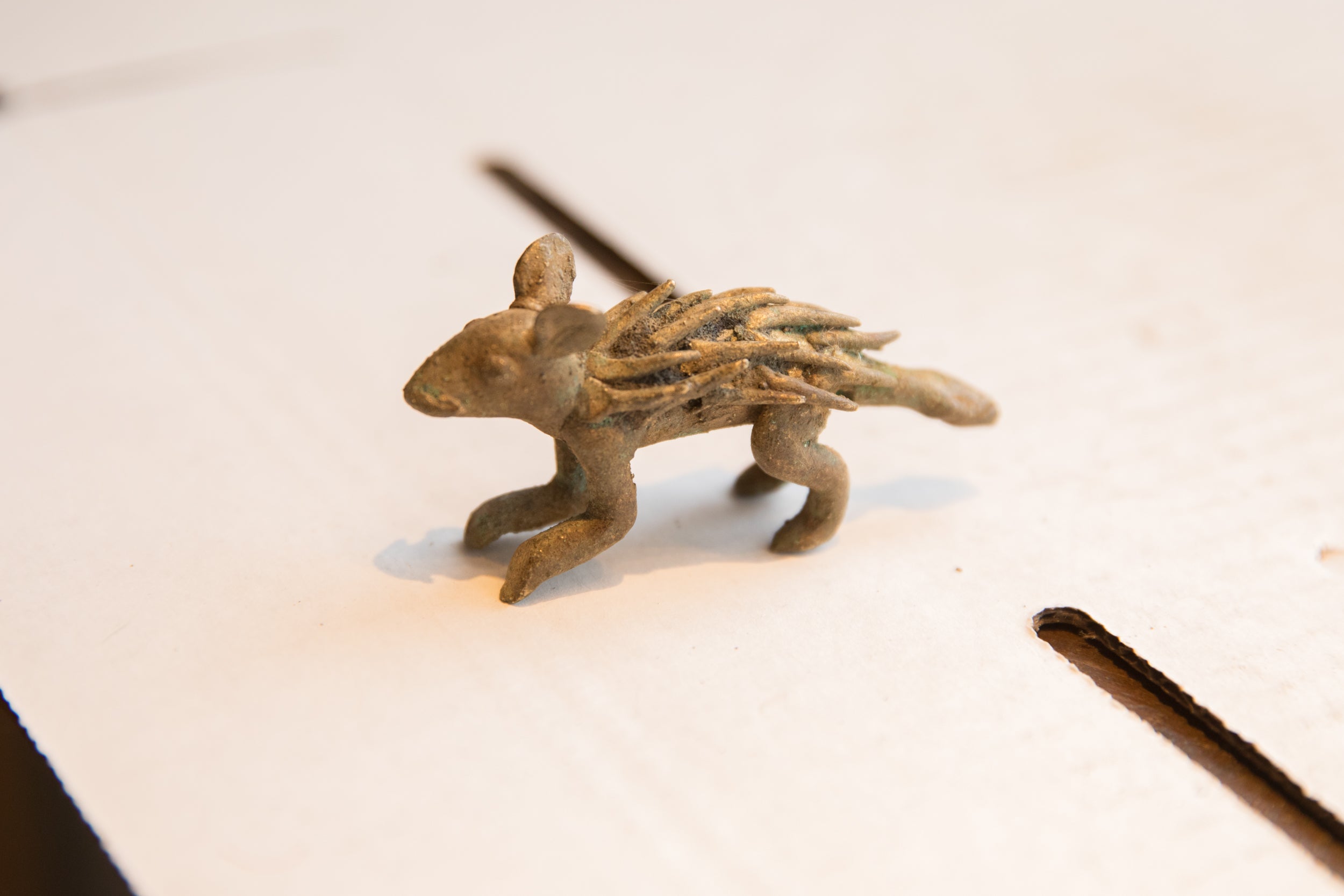 Vintage African Porcupine Eating Figurine // ONH Item ab02050 Image 1