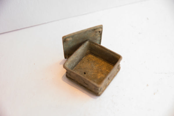 Vintage African Square Box with Circular Design // ONH Item: ab02075, Image 2