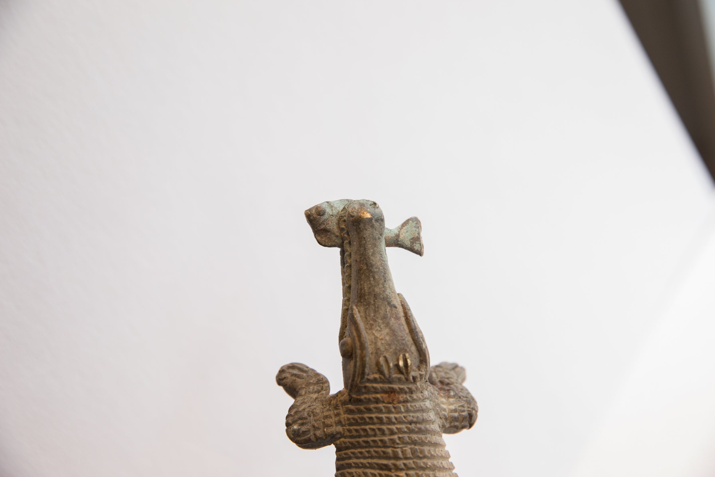 Vintage African Alligator Sculpture with Fish // ONH Item: ab02114, Image 1