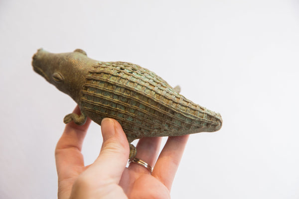 Vintage African Checked Design Alligator Sculpture // ONH Item: ab02117, Image 2
