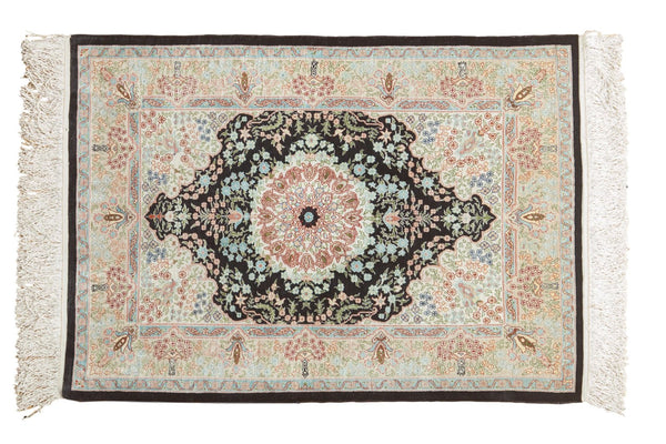 2'4" x 3'4" Vintage Hereke Rug / Item ct001115 image 1