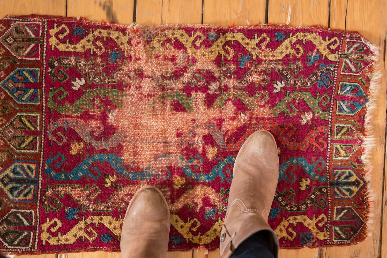 1.5x2.5 Antique Yastik Rug Mat // ONH Item ct001137 Image 1