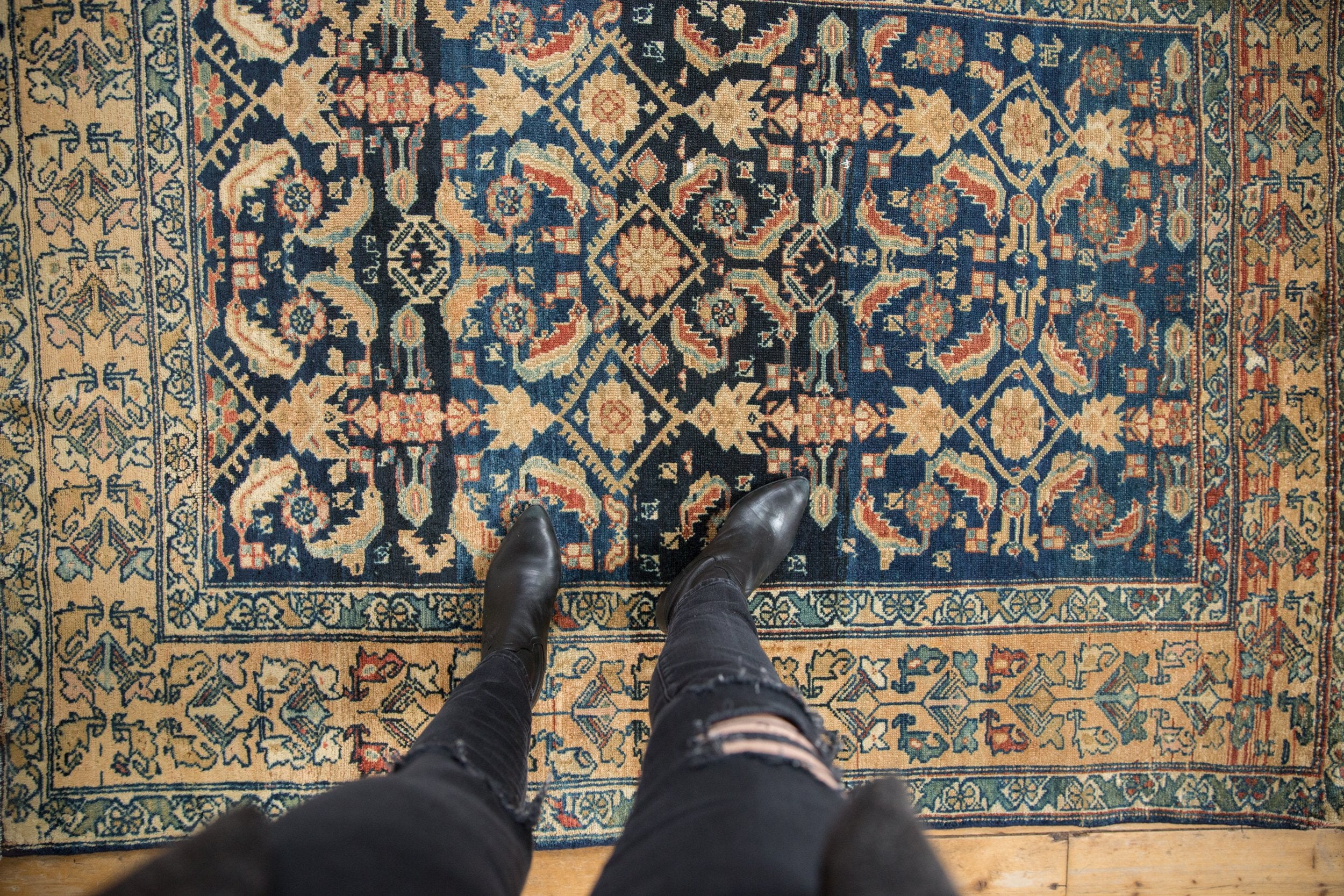 5x6.5 Vintage Distressed Lilihan Rug // ONH Item ct001212 Image 1