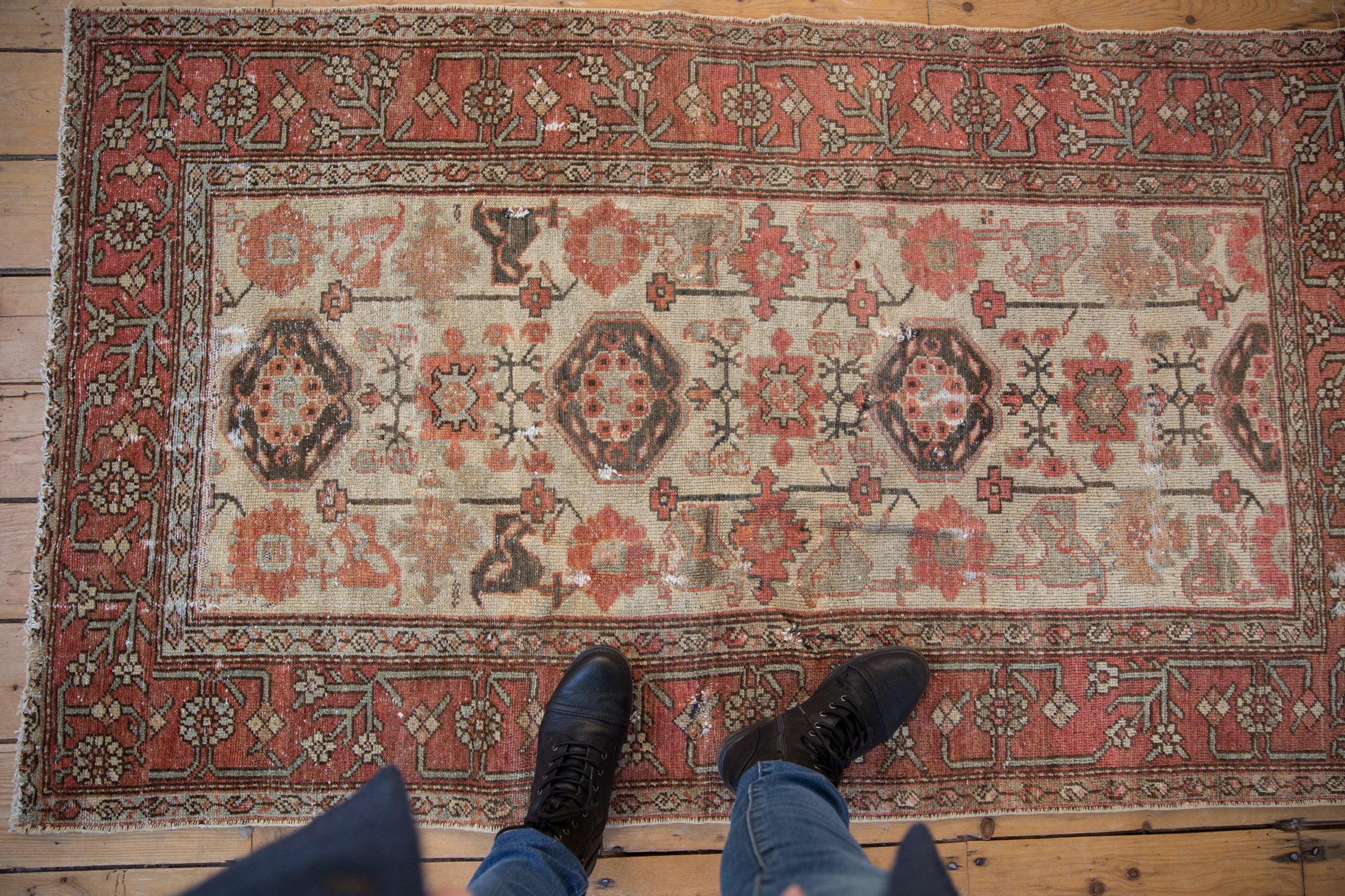 3.5x5.5 Vintage Distressed Hamadan Rug // ONH Item ct001246 Image 1