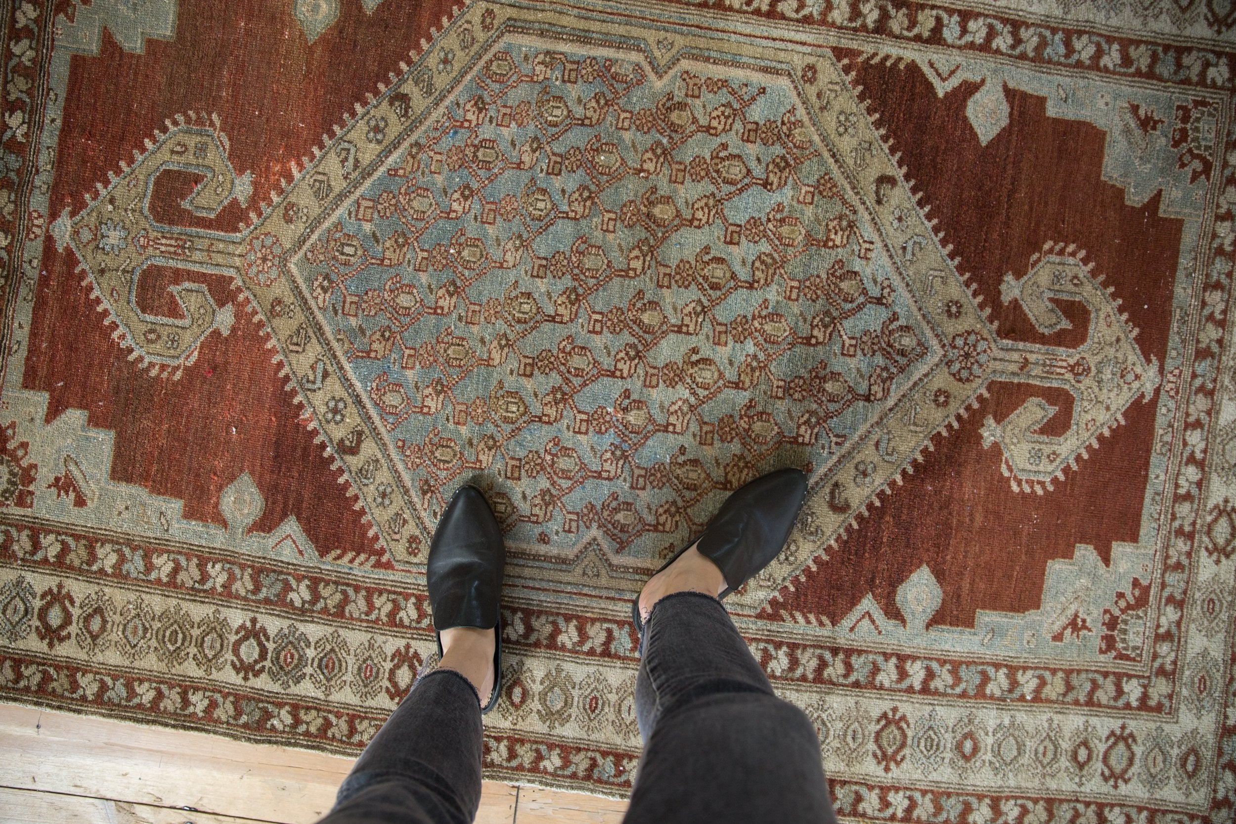 4x6 Vintage Distressed Malayer Rug // ONH Item ct001286 Image 1