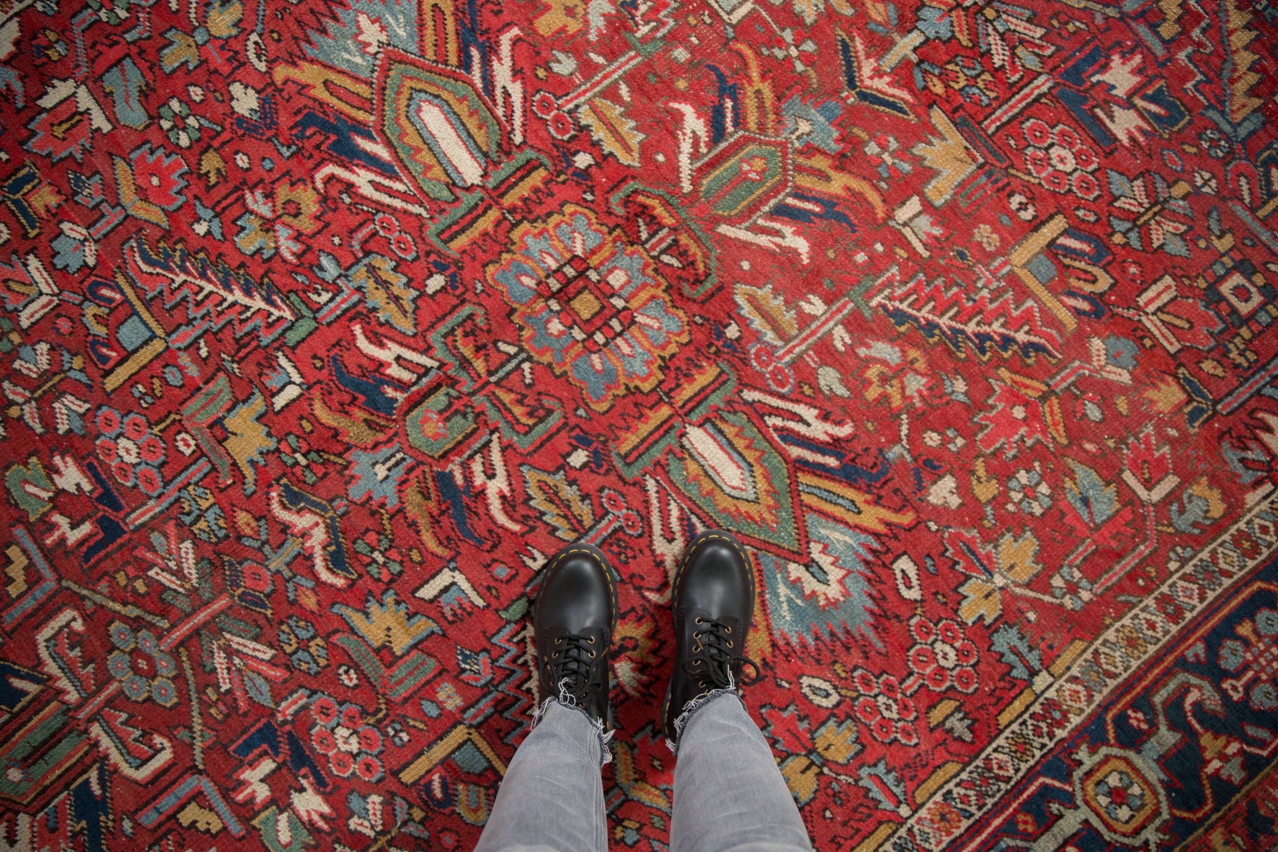 8x10.5 Vintage Gorevan Carpet // ONH Item ct001341 Image 1