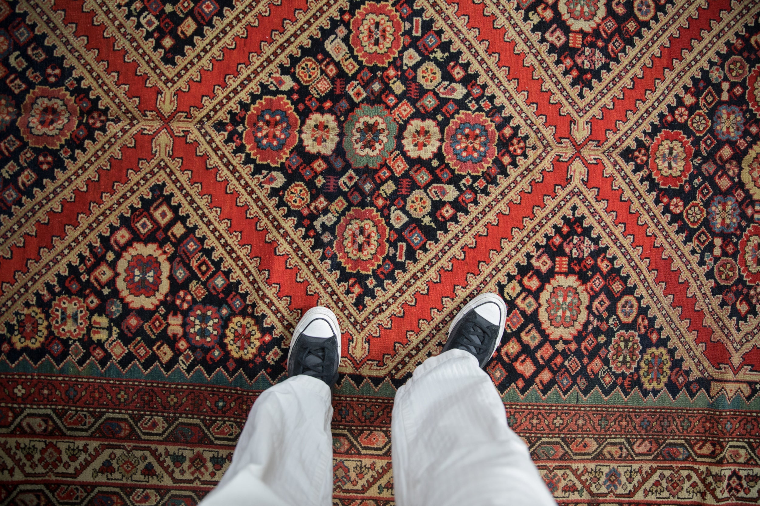 Antique Malayer Carpet // ONH Item: ct001584, Image 1