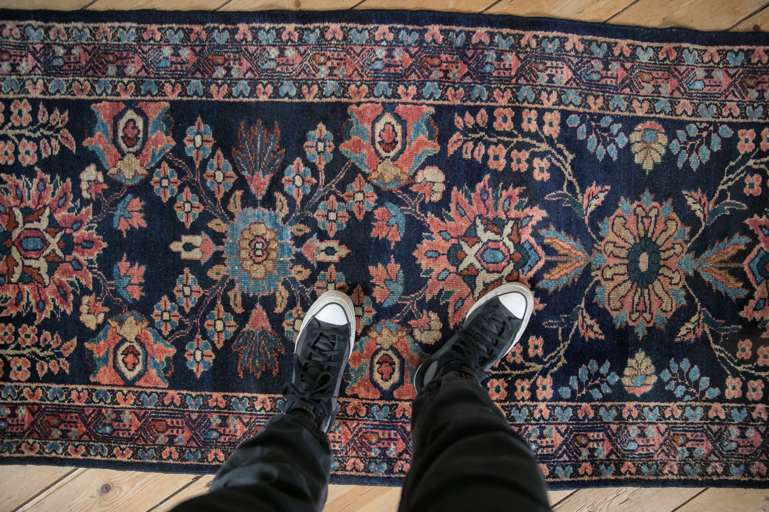 Vintage Lilihan Rug Runner // ONH Item: ct001648, Image 1