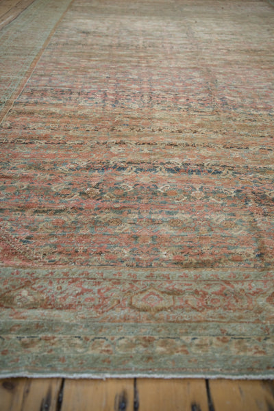 Antique Distressed Fereghan Carpet // ONH Item: ct001652, Image 8