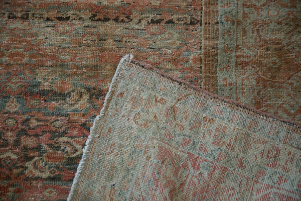 Antique Distressed Fereghan Carpet // ONH Item: ct001652, Image 13