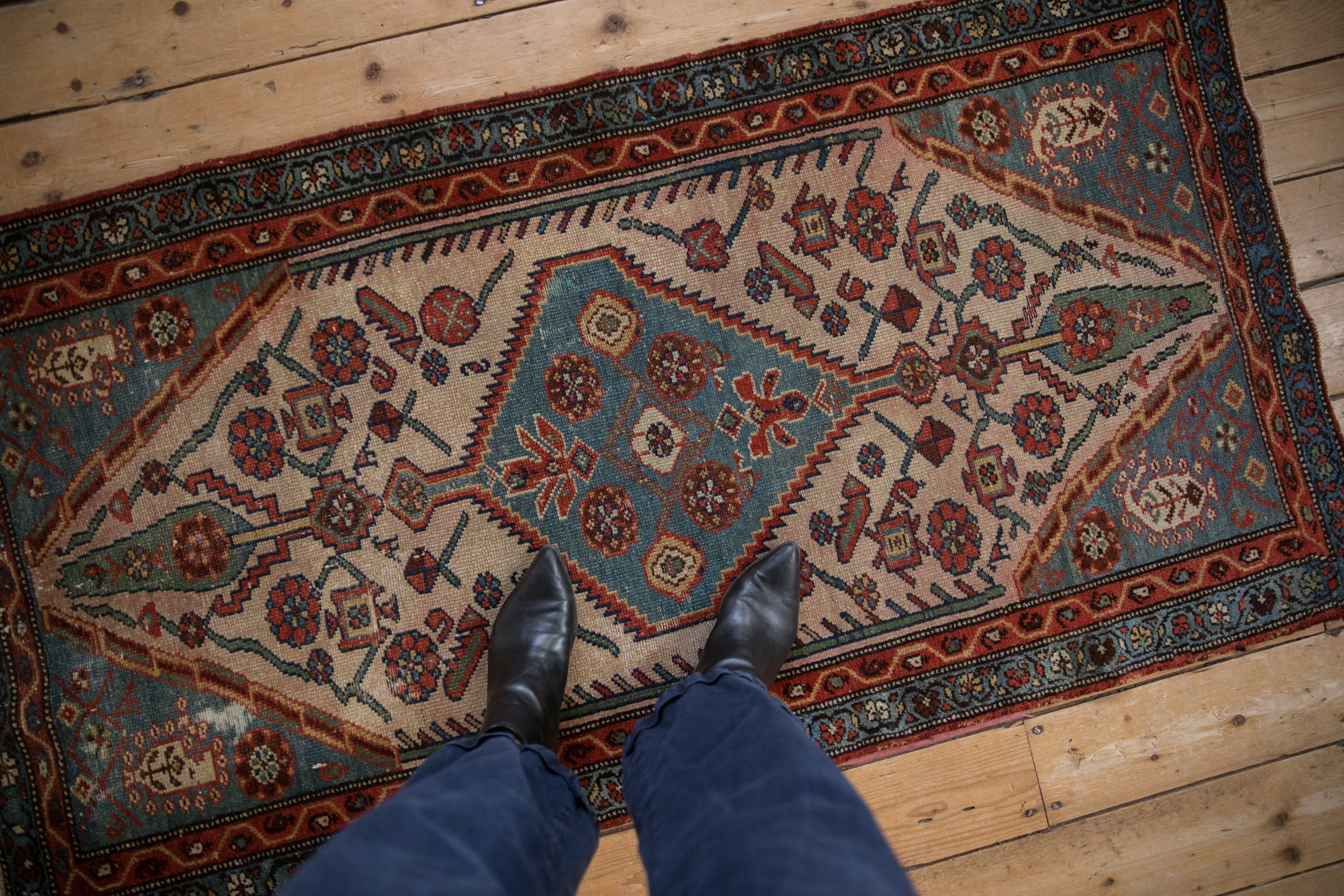 Vintage Hamadan Rug // ONH Item: ct001660, Image 1