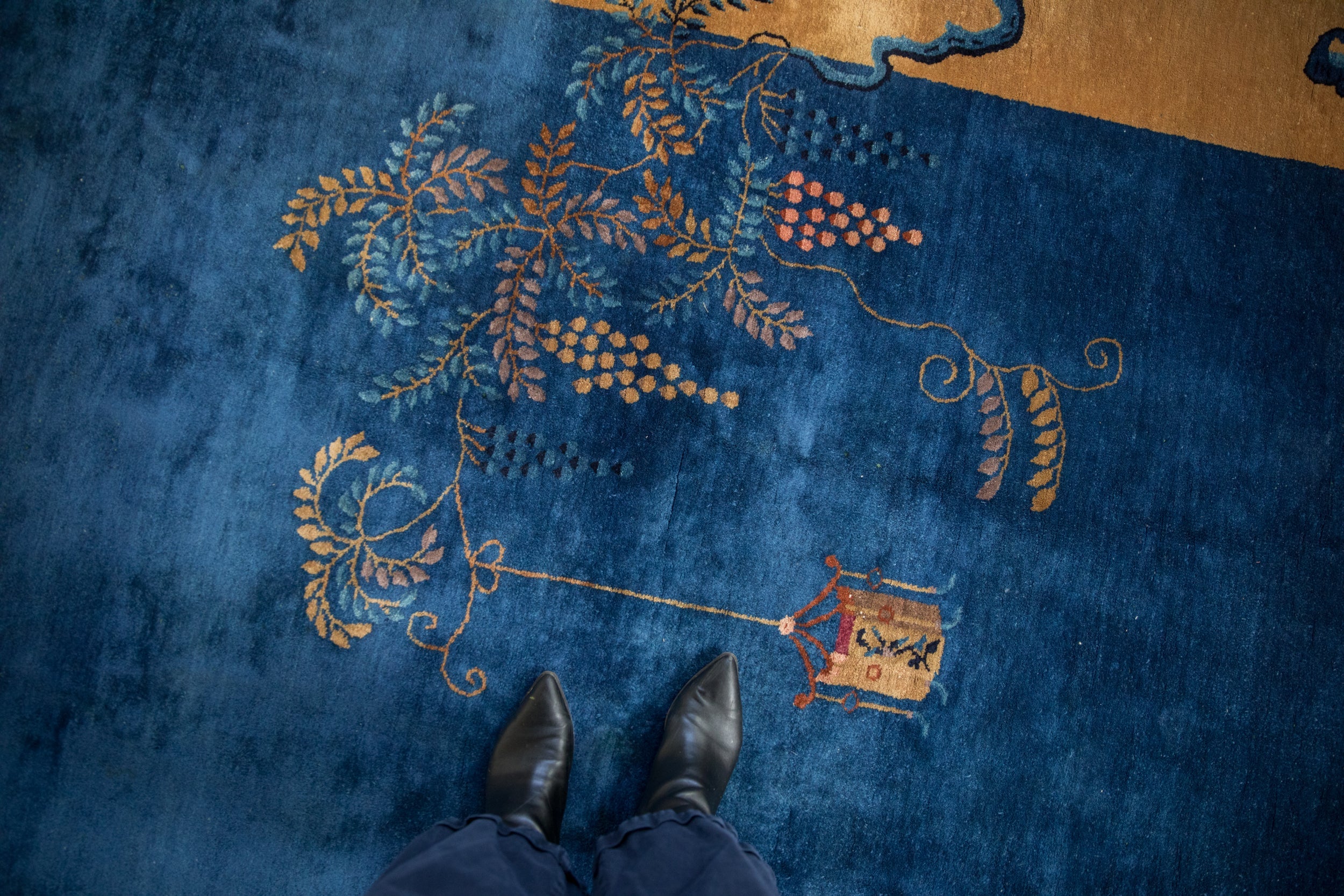 Antique Peking Carpet // ONH Item: ct001667, Image 1