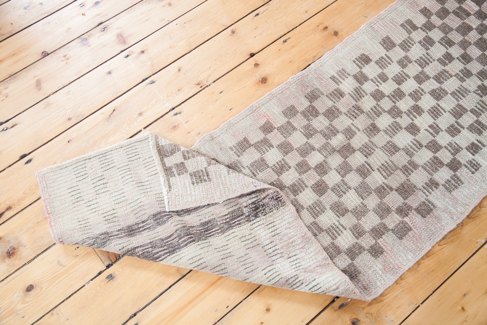 2x7 Vintage Tulu Runner // ONH Item ee001121 Image 1