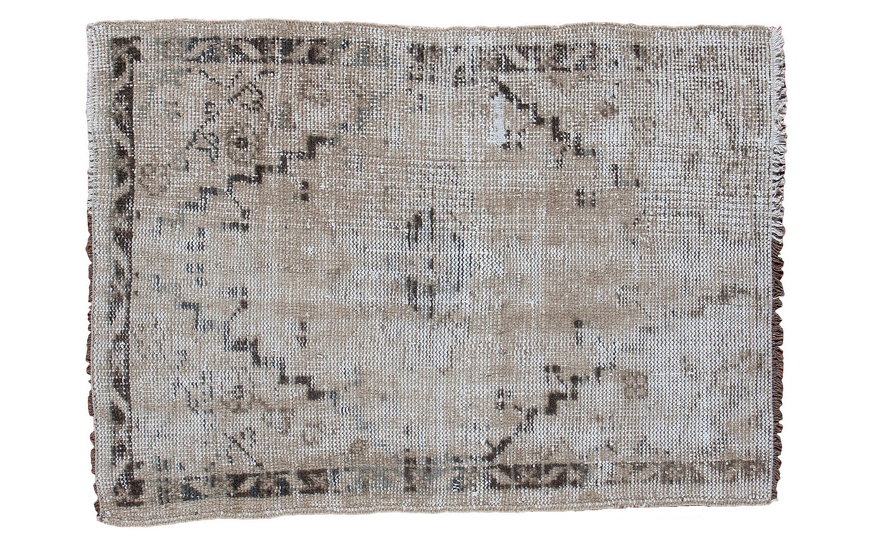 3x4 Distressed Oushak Rug // ONH Item ee001158