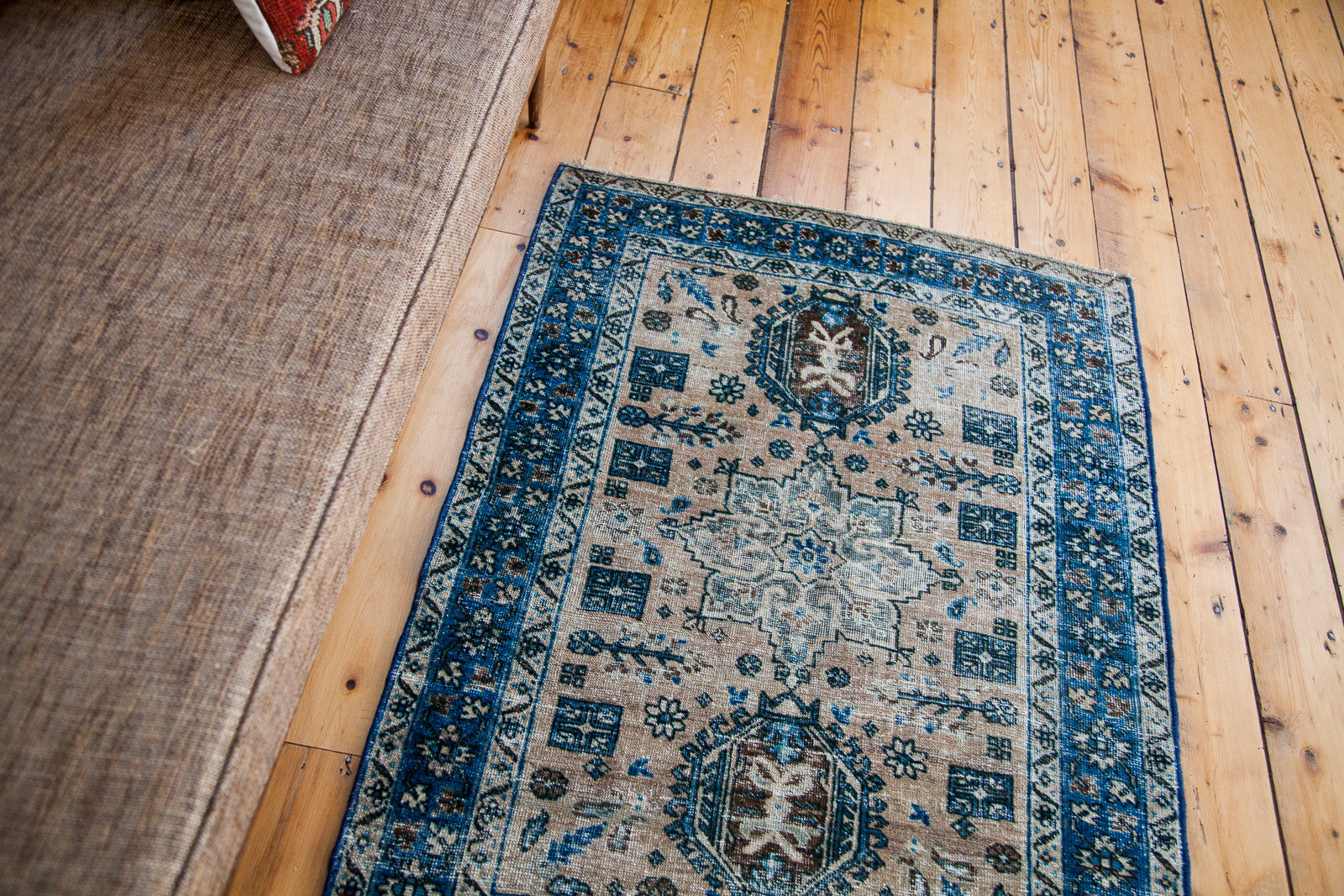 3x4 Distressed Heriz Square Rug // ONH Item ee001238 Image 1