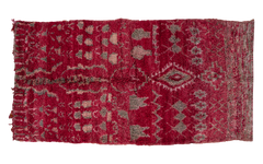 5.5x10.5 Vintage Moroccan Carpet // ONH Item ee001265
