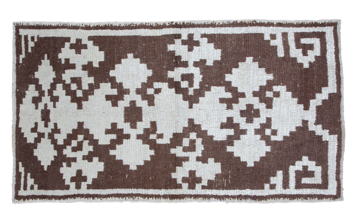 Vintage Tulu rug featuring triple geometric medallions in pale ivory and charcoal, 3'4
