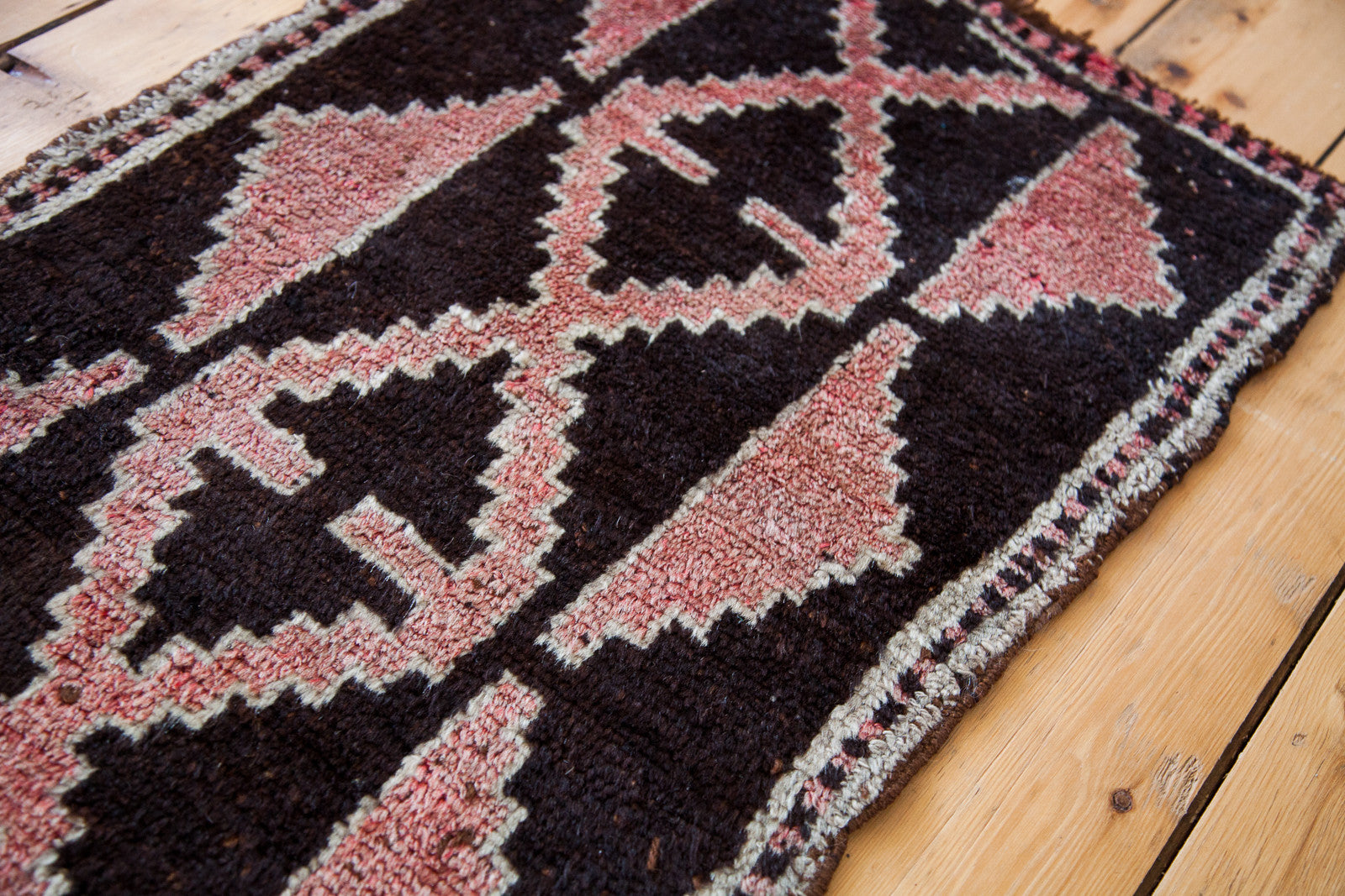 2x3 Vintage Kars Rug Mat // ONH Item ee001320 Image 1