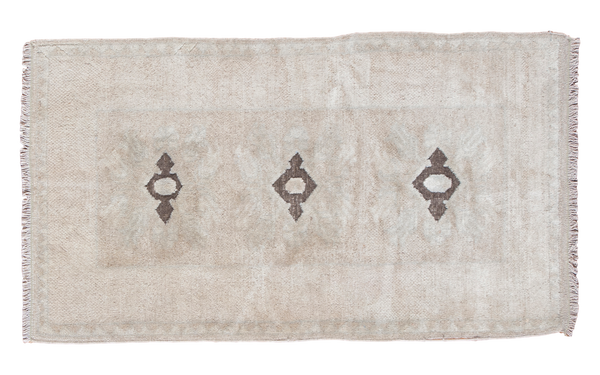 2.5x4 Vintage Oushak Rug // ONH Item ee001329