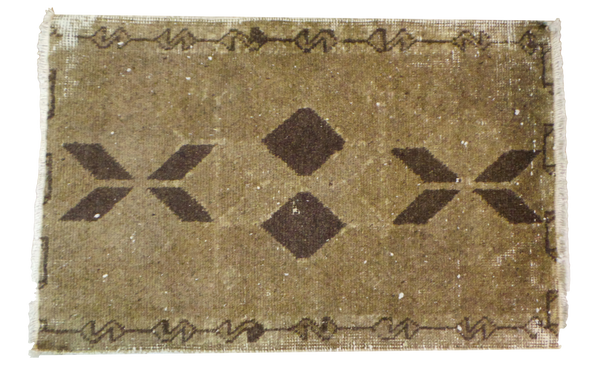 2' x 3'1" Vintage Oushak Rug Mat / Item ee001338 image 1