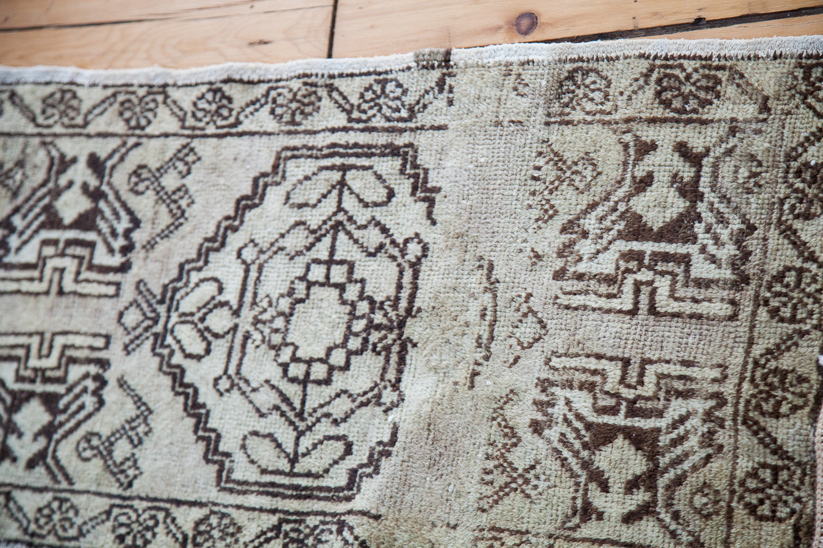 1.5x3 Vintage Oushak Rug Runner // ONH Item ee001367 Image 1