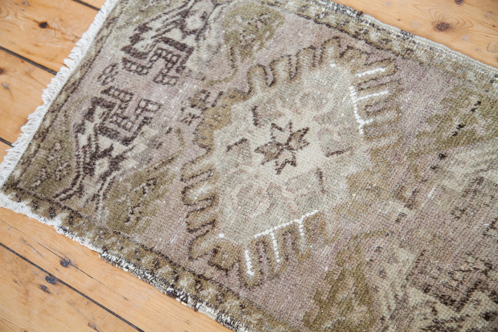 2x2 Vintage Oushak Square // ONH Item ee001372 Image 1