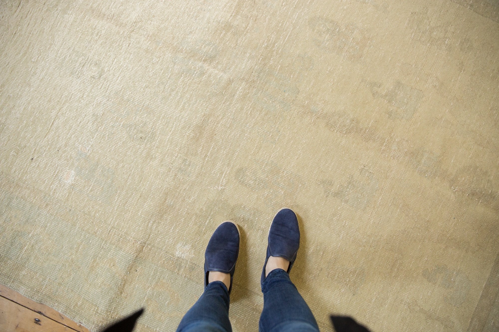 6x8.5 Distressed Oushak Carpet // ONH Item ee001433 Image 1