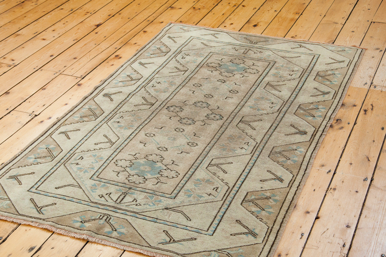 4x6.5 Distressed Oushak Rug // ONH Item ee001441 Image 1
