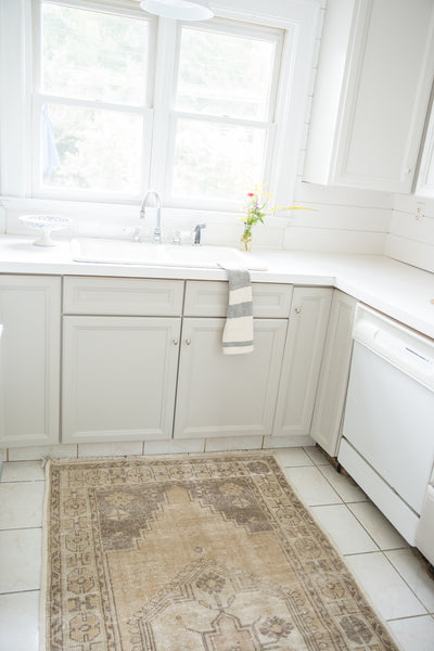  Distressed Oushak Rug Runner / Item ee001447 image 16