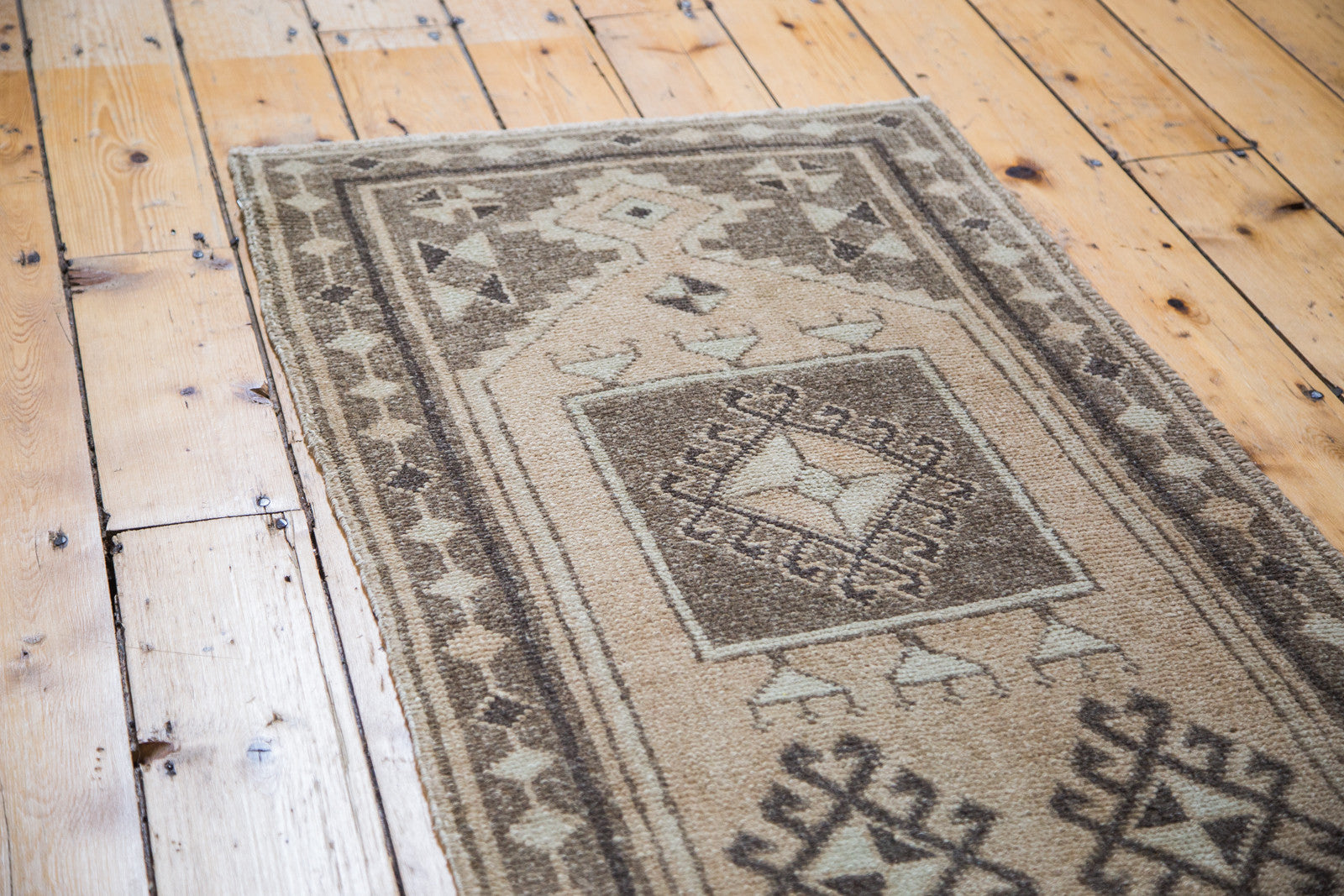2x4 Vintage Oushak Rug Runner // ONH Item ee001502 Image 1