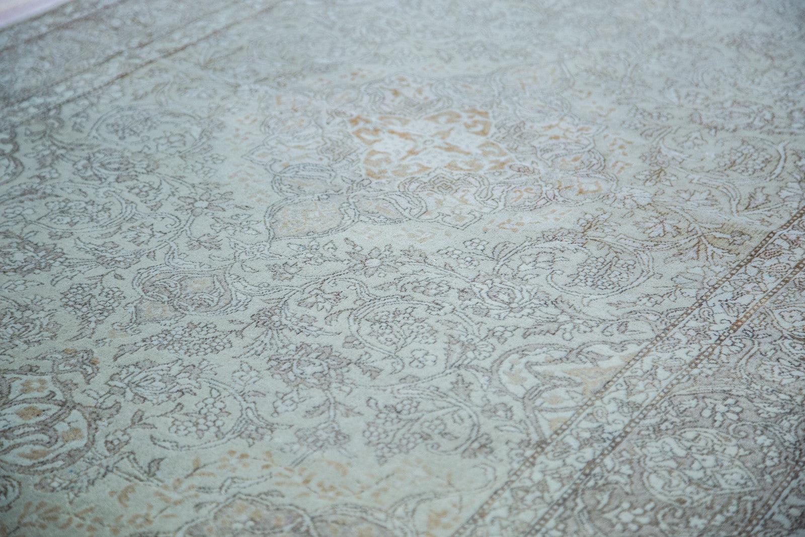 4x7 Vintage Distressed Kashan Rug // ONH Item ee001545 Image 1