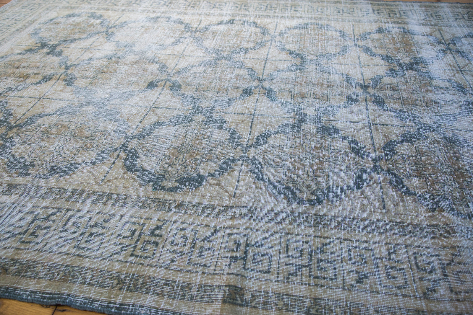 6.5x9 Distressed Oushak Carpet // ONH Item ee001571 Image 1