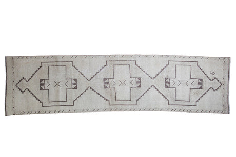 3x11 Distressed Oushak Rug Runner // ONH Item ee001604