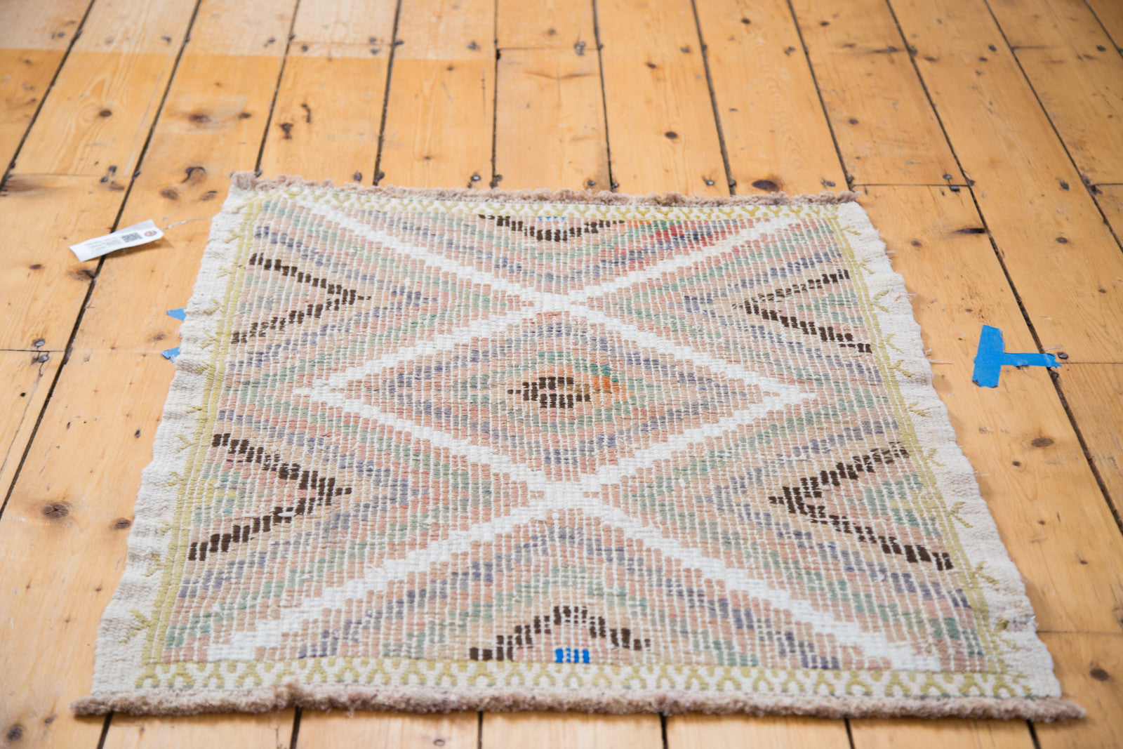 2.5x3 Vintage Jijim Rug // ONH Item ee001662 Image 1
