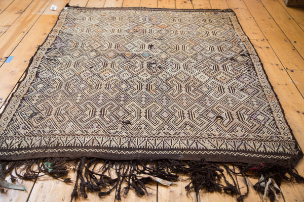 4x6 Distressed Jijim Rug // ONH Item ee001671 Image 1