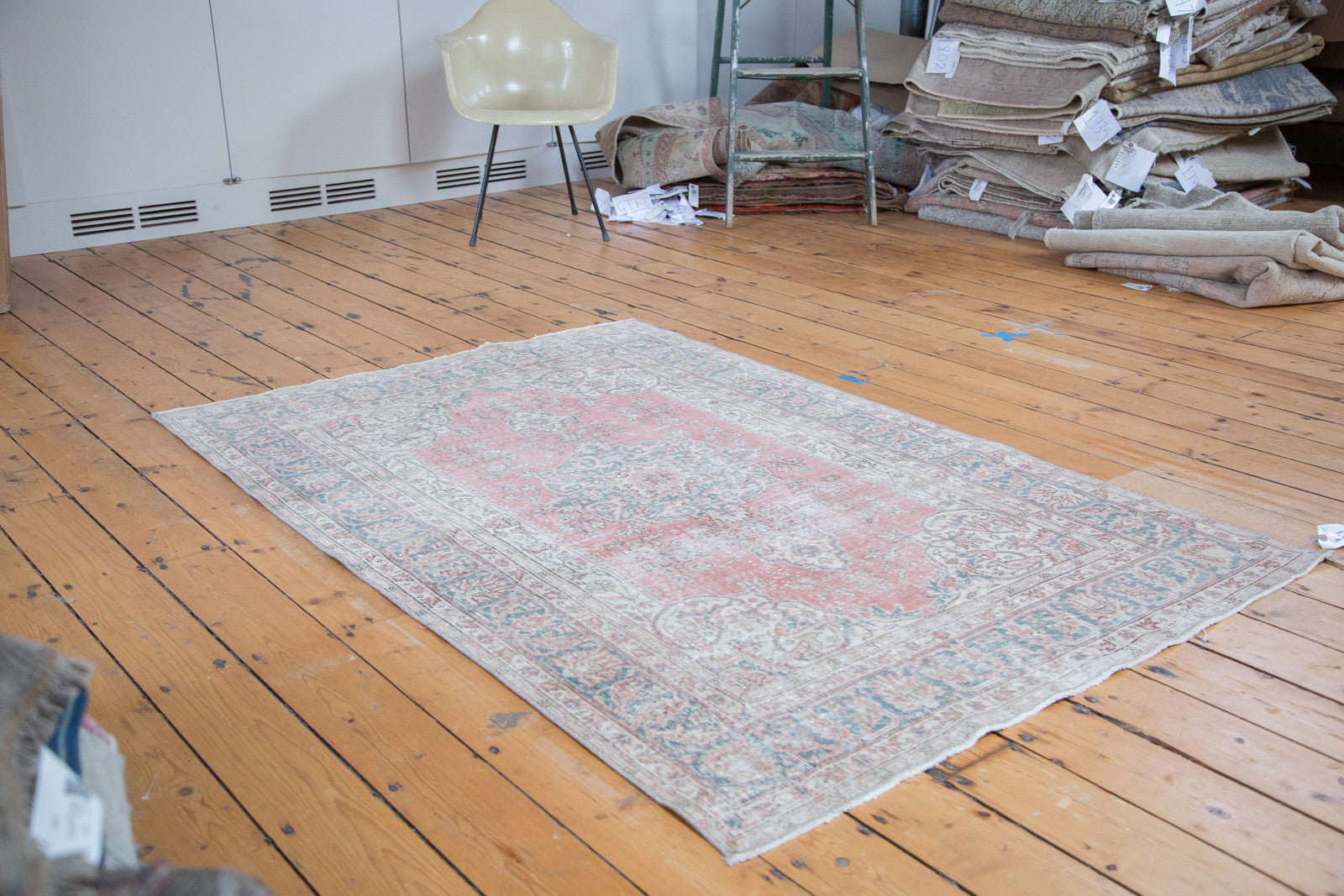 4.5x6.5 Distressed Oushak Rug // ONH Item ee001884 Image 1