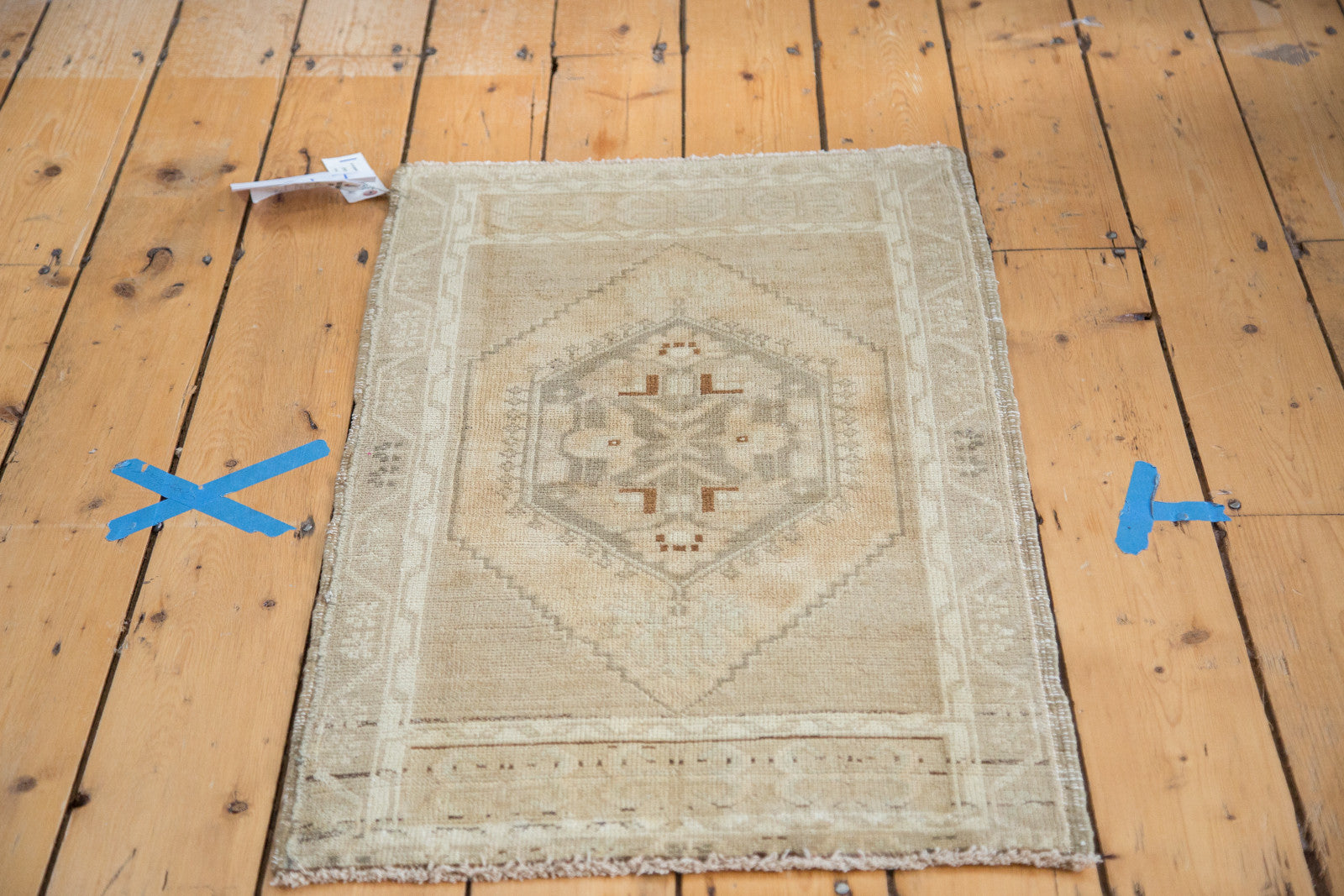 2x3 Vintage Oushak Rug Mat // ONH Item ee001918 Image 1