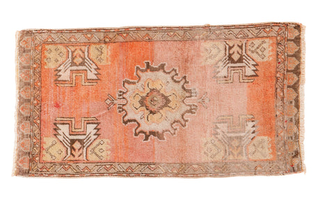 1.5x3 Distressed Oushak Rug Mat // ONH Item ee001921