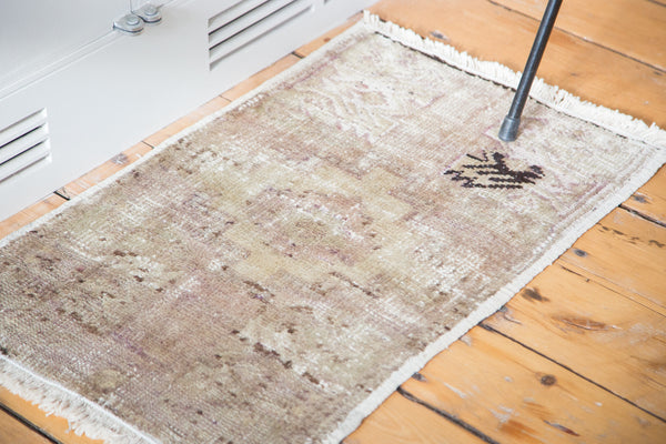 1.5x2.5 Distressed Oushak Rug Mat // ONH Item ee001927 Image 3