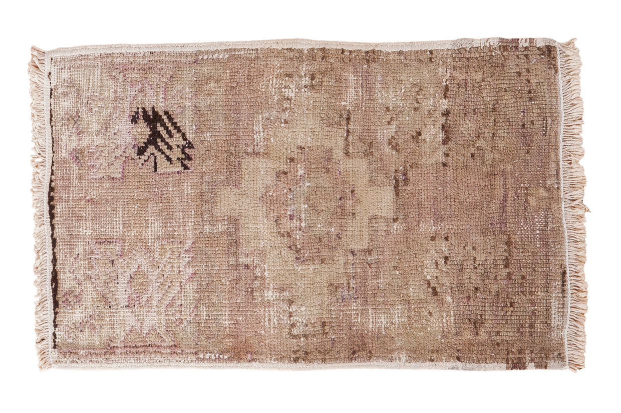 1.5x2.5 Distressed Oushak Rug Mat // ONH Item ee001927