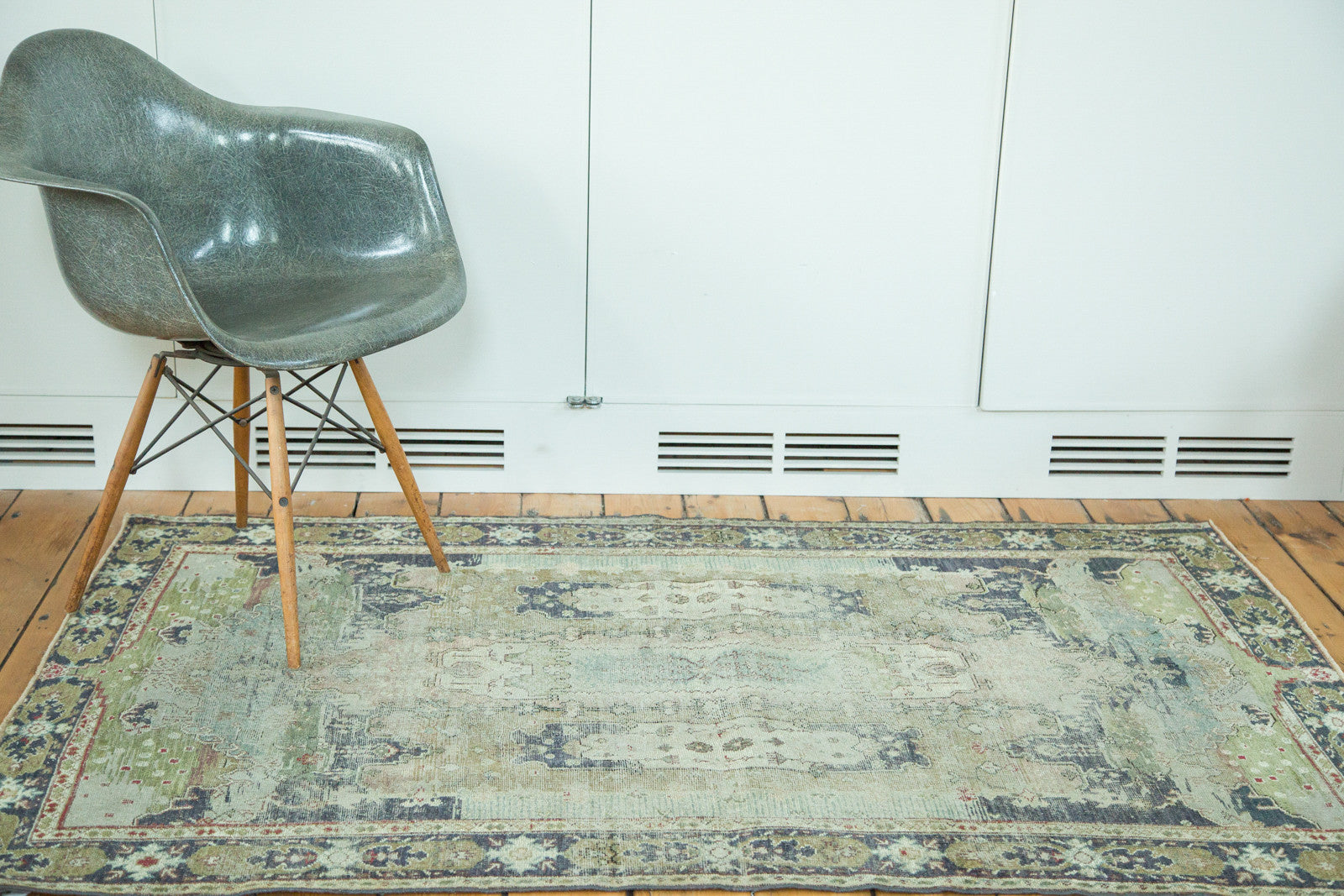  Distressed Oushak Rug / Item ee001934 image 2
