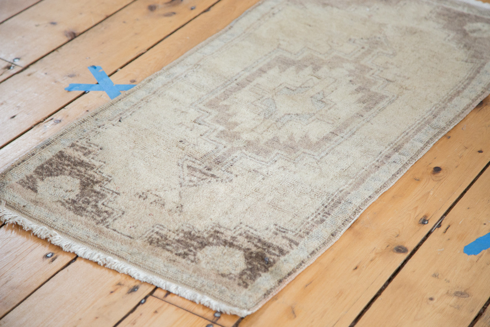 2x3.5 Vintage Oushak Rug Mat // ONH Item ee001951 Image 1