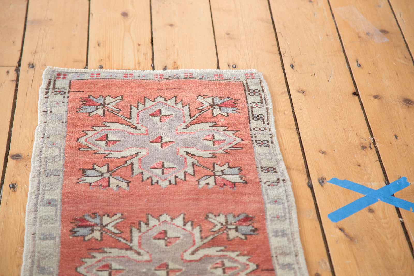 1.5x3 Distressed Oushak Rug Mat // ONH Item ee001954 Image 1