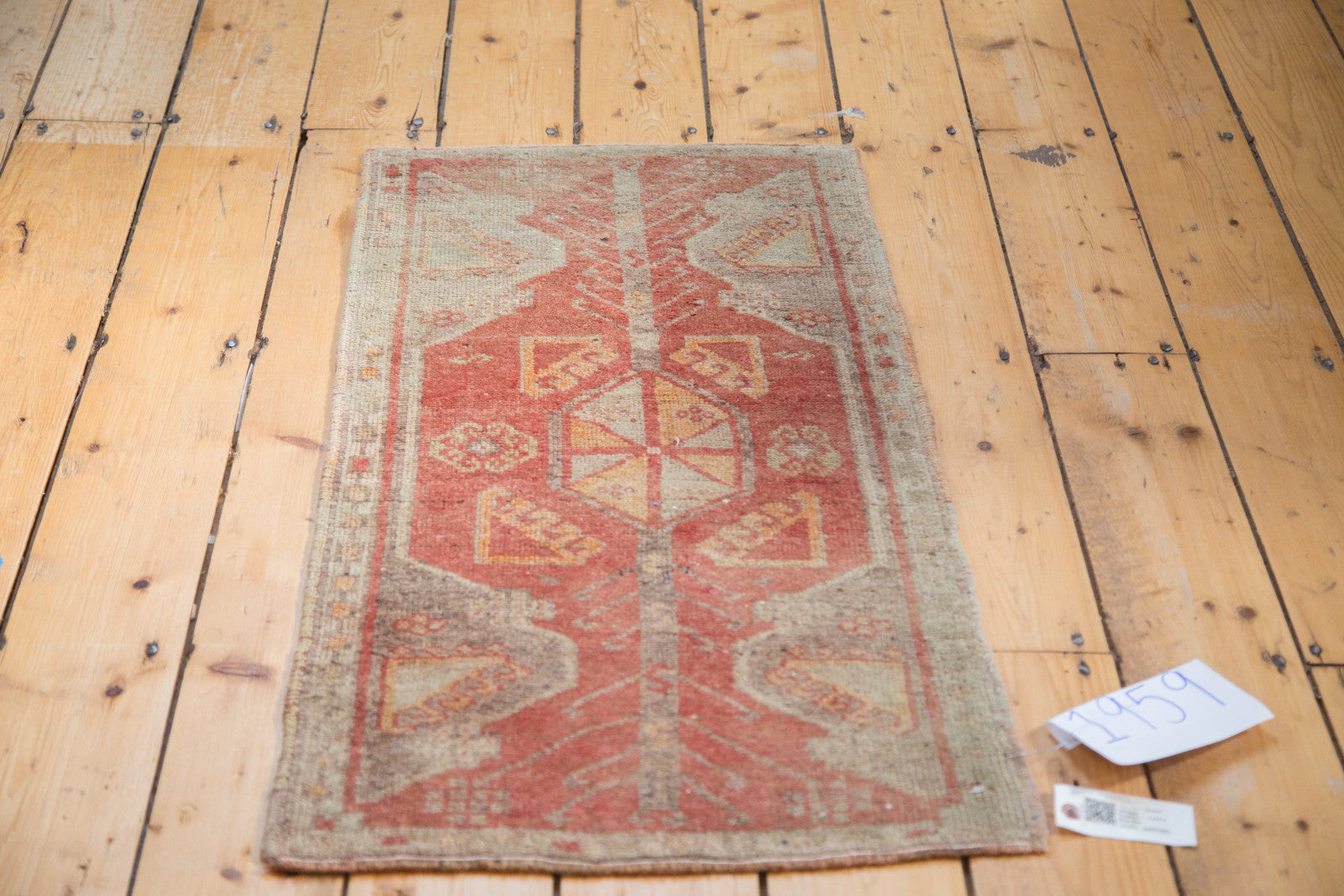 1.5x3.5 Vintage Oushak Rug Mat // ONH Item ee001959 Image 1
