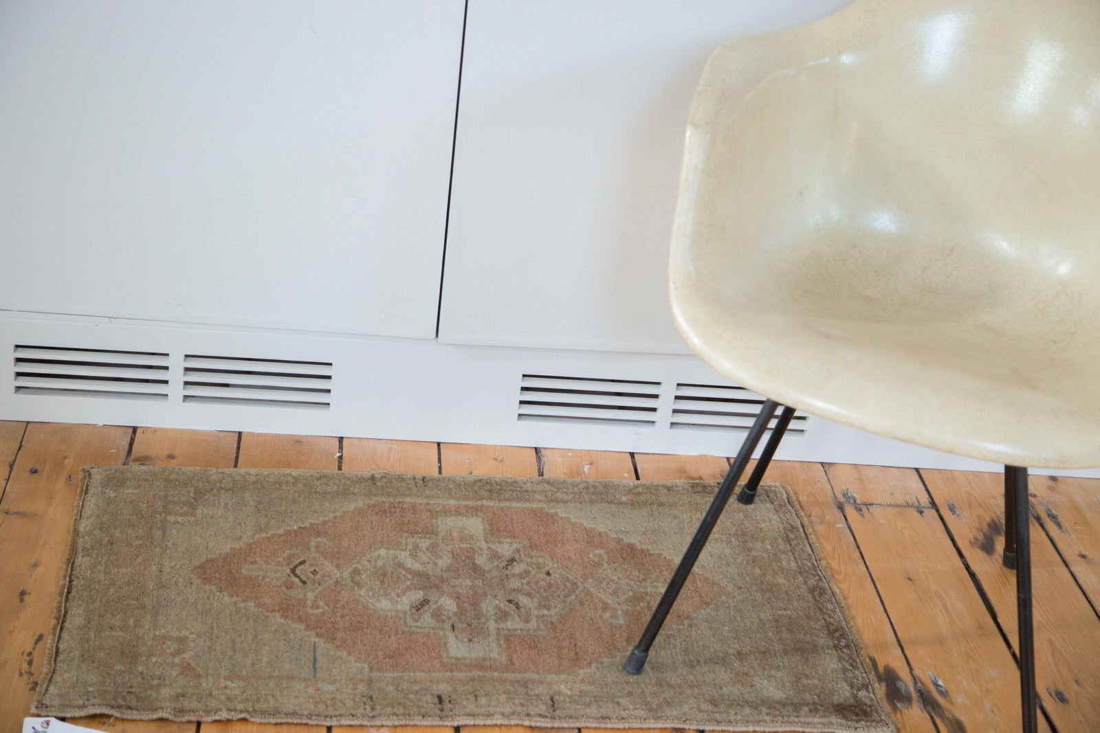 2x3 Vintage Oushak Rug Mat // ONH Item ee001960 Image 1