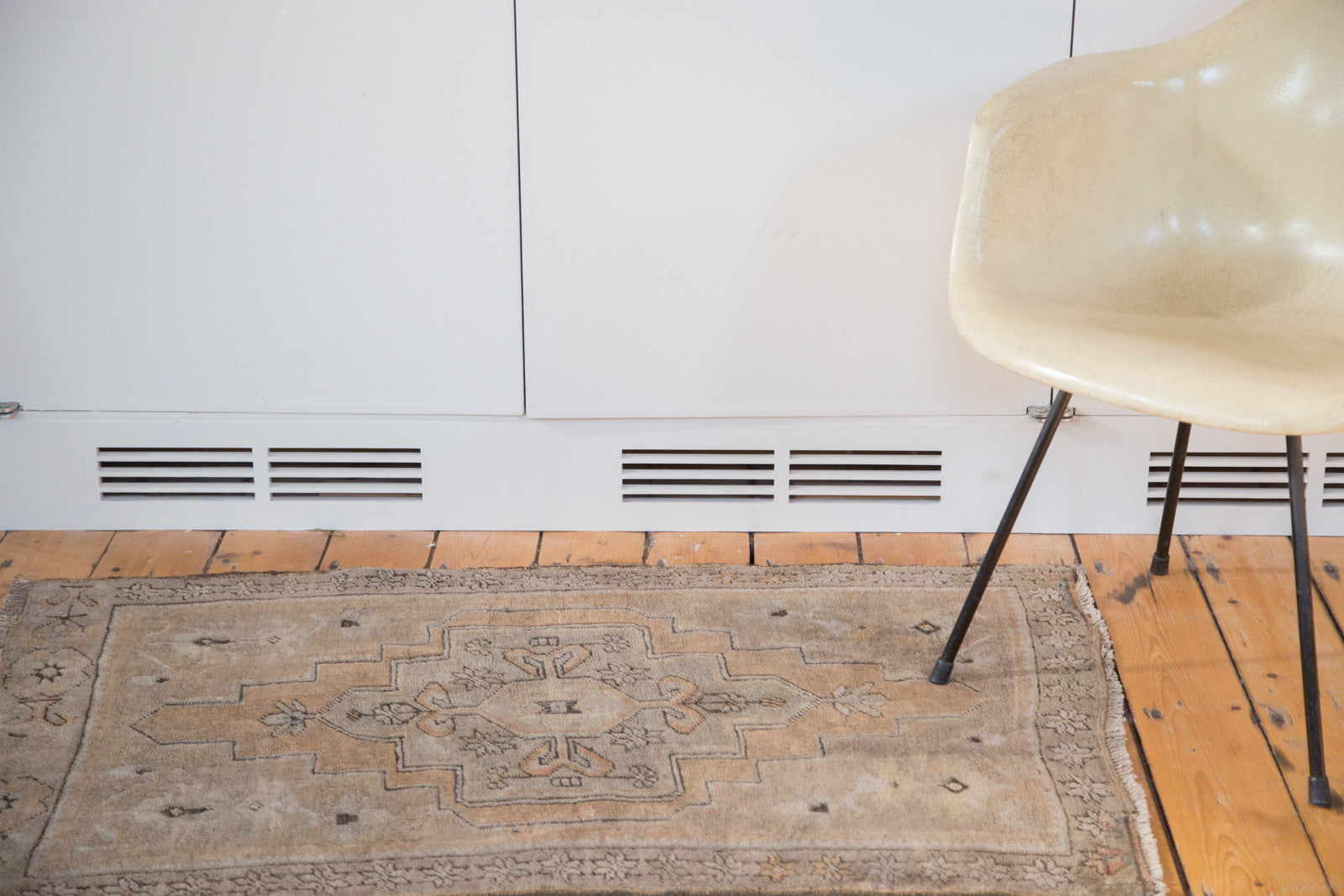 3x4 Vintage Oushak Rug Mat // ONH Item ee001962 Image 1